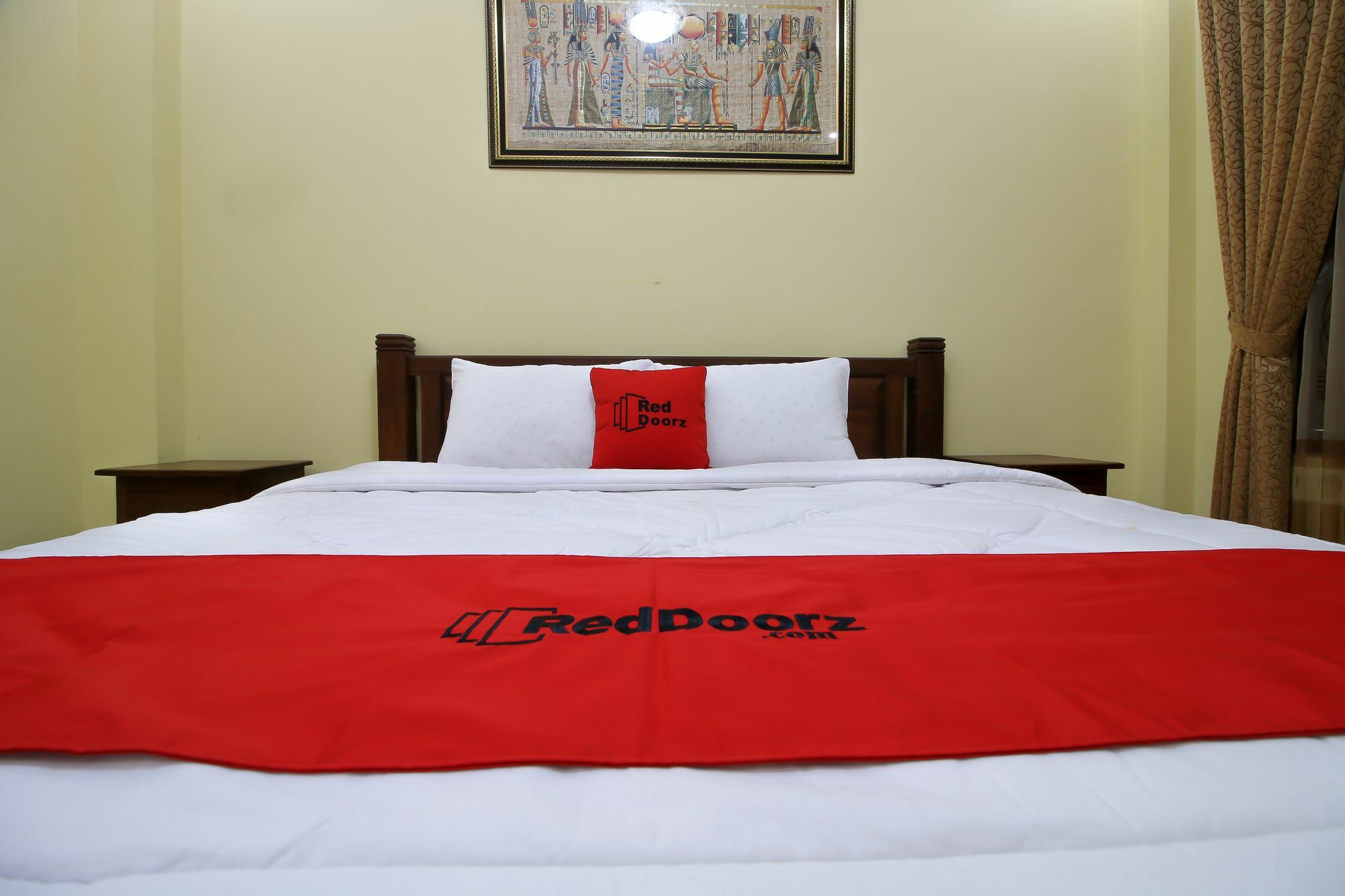 RedDoorz Plus @ Maguwo Kalasan Buitenkant foto