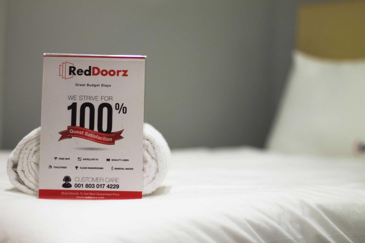 RedDoorz Plus @ Maguwo Kalasan Kamer foto